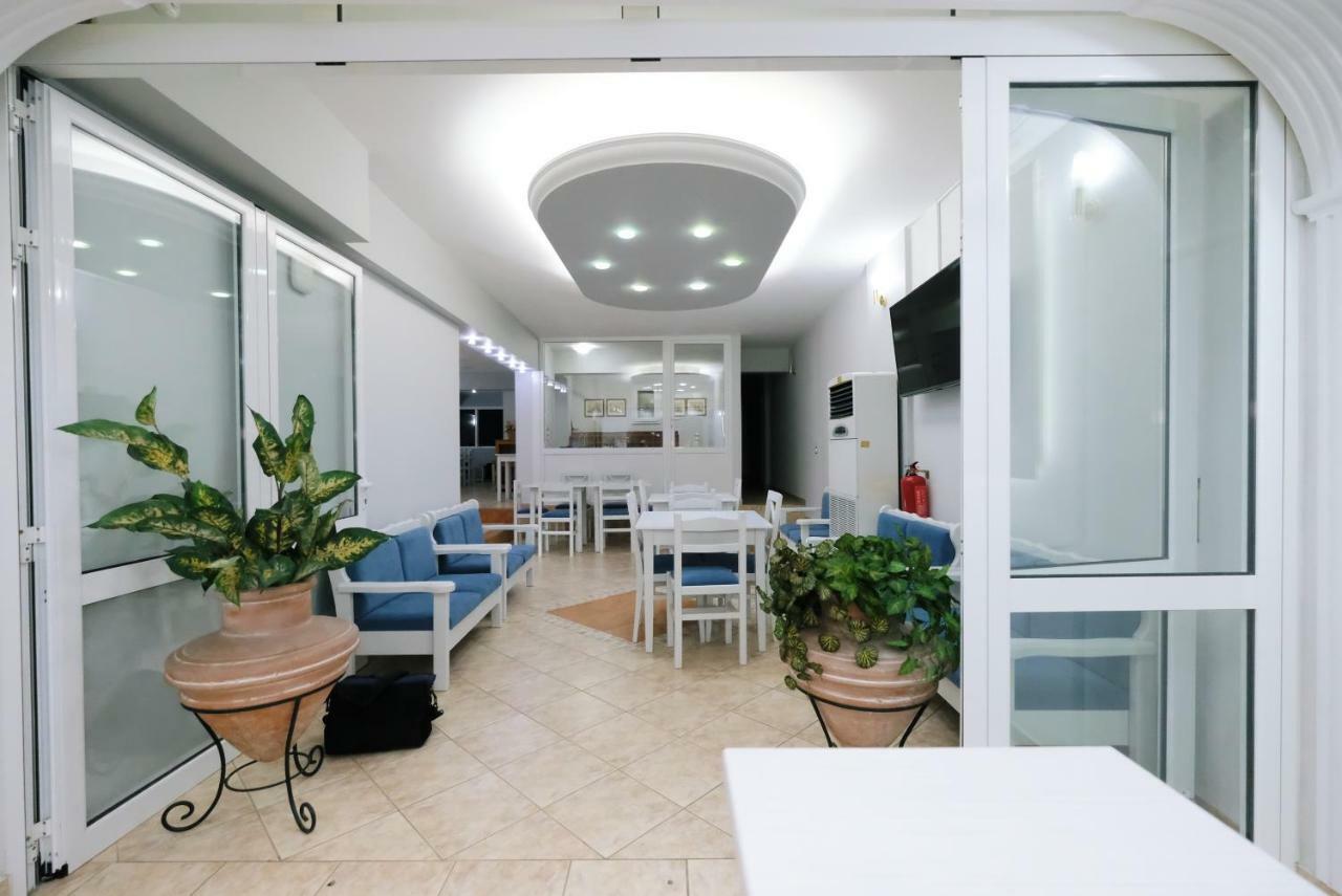 Hotel Limnia Gi Myrina Exteriér fotografie